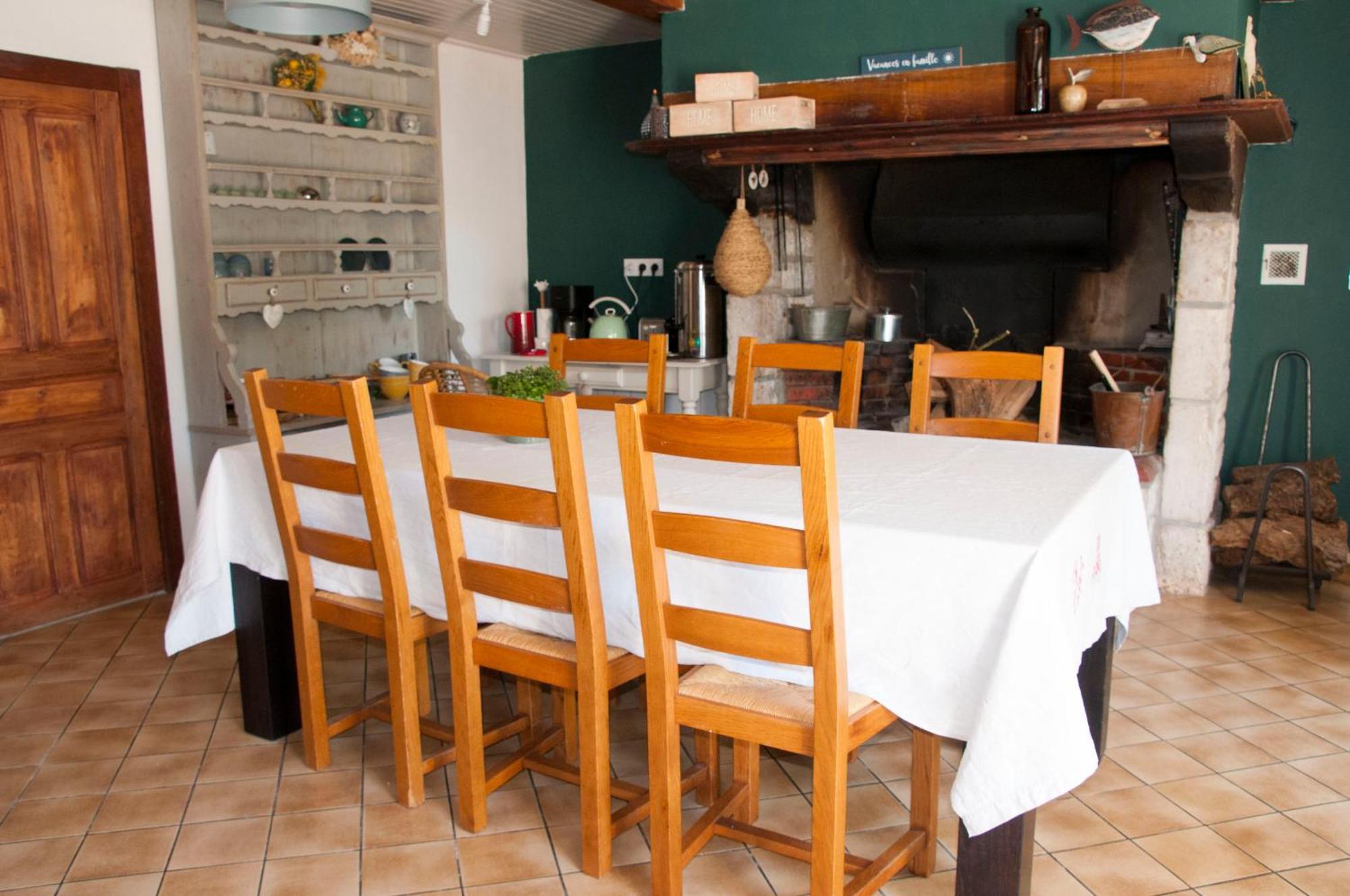 La Maison Des Tilleuls Saint-Germain-Sur-Seves Ngoại thất bức ảnh